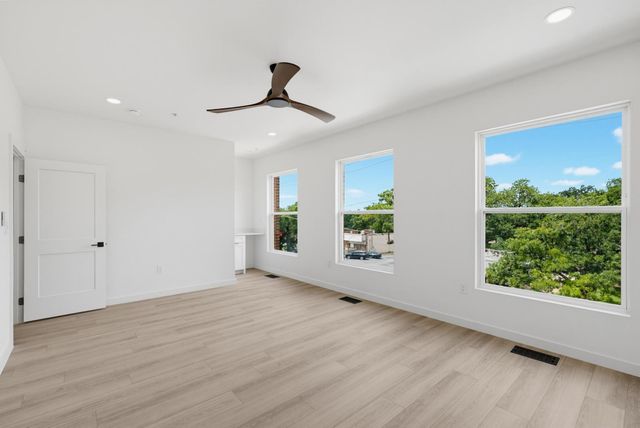 510 S Oconnor Road, Irving, TX 75060
