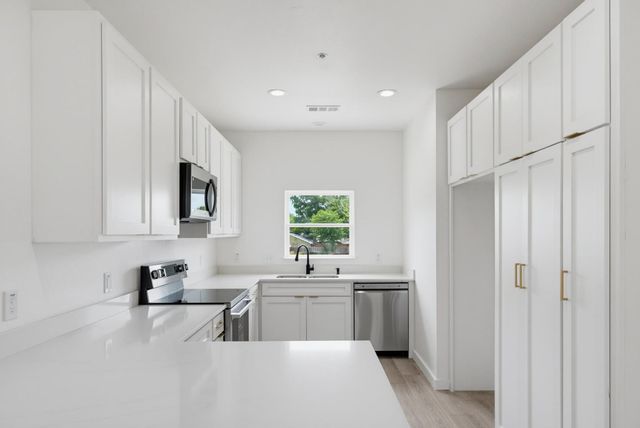 510 S Oconnor Road, Irving, TX 75060