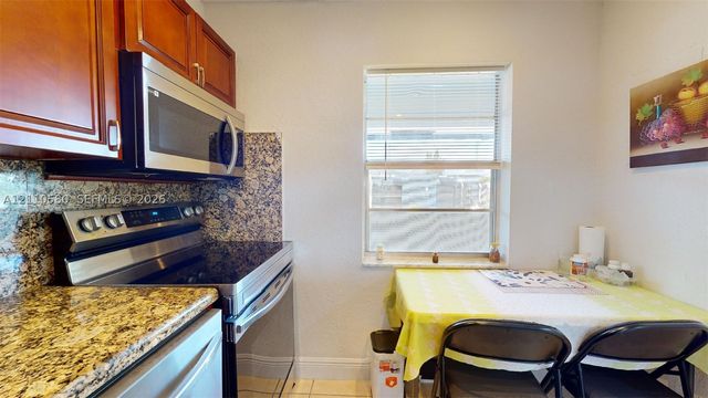 7877 Golf Cir Dr 304, Margate, FL 33063