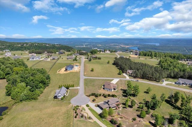 126 Bobcat Trail, Jasper, TN 37347