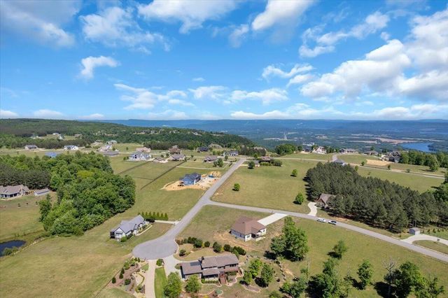 126 Bobcat Trail, Jasper, TN 37347