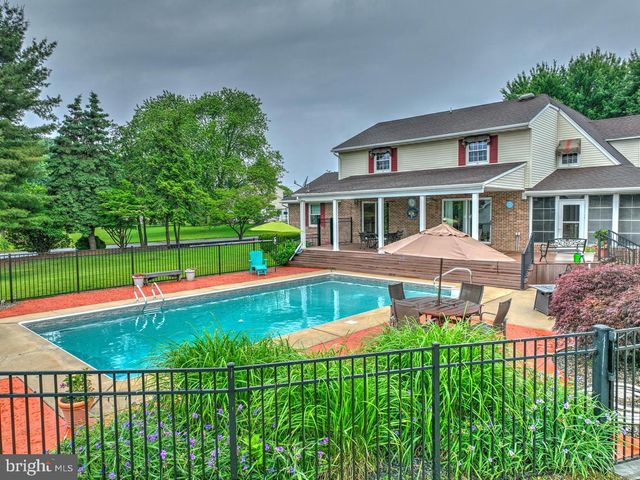 771 E OREGON RD, Lititz, PA 17543