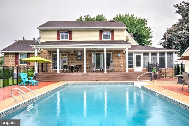 771 E OREGON RD, Lititz, PA 17543
