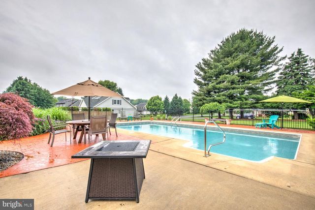771 E OREGON RD, Lititz, PA 17543
