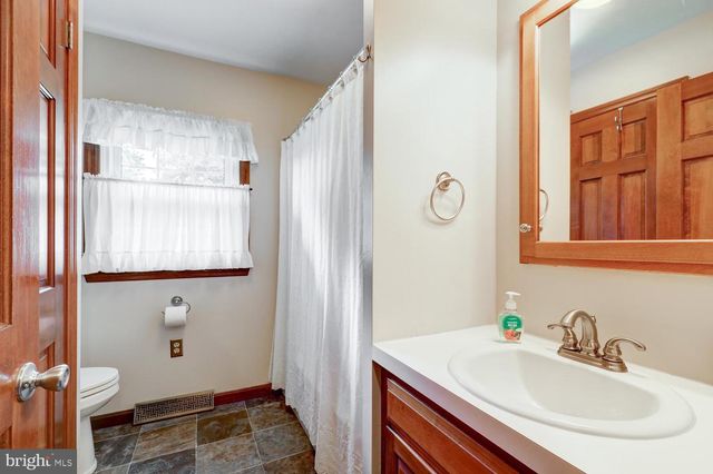 771 E OREGON RD, Lititz, PA 17543