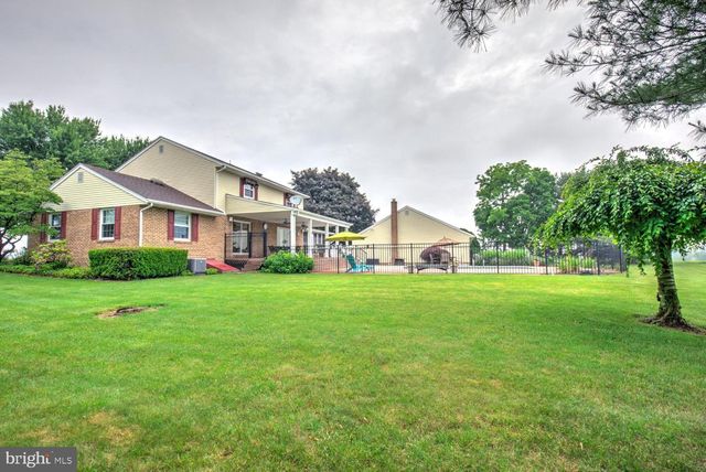 771 E OREGON RD, Lititz, PA 17543
