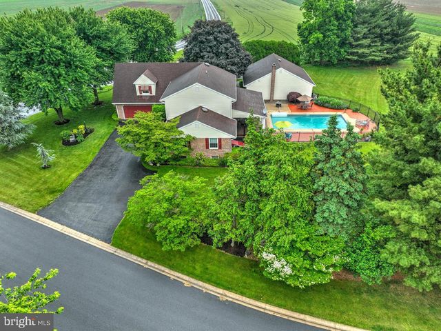 771 E OREGON RD, Lititz, PA 17543