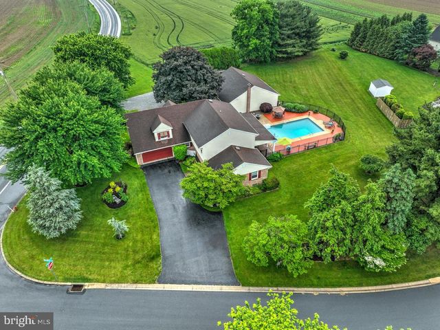 771 E OREGON RD, Lititz, PA 17543