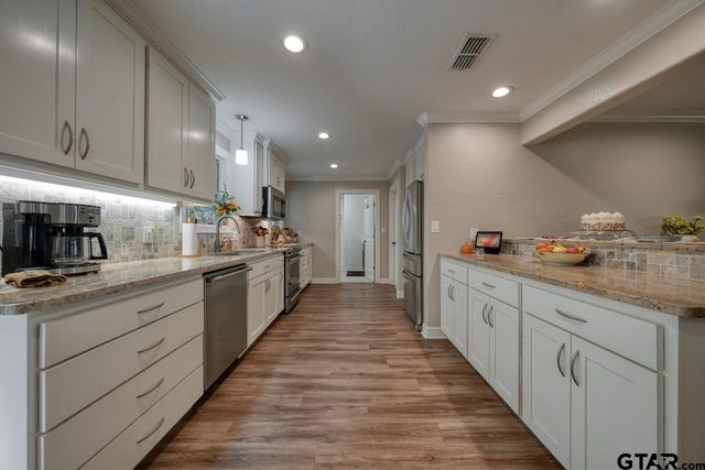 1214 Hilltop Run, Hideaway, TX 75771