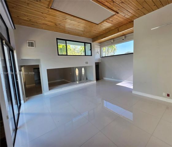 740 Conch Shell Pl, Plantation, FL 33324