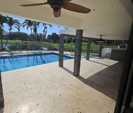 740 Conch Shell Pl, Plantation, FL 33324
