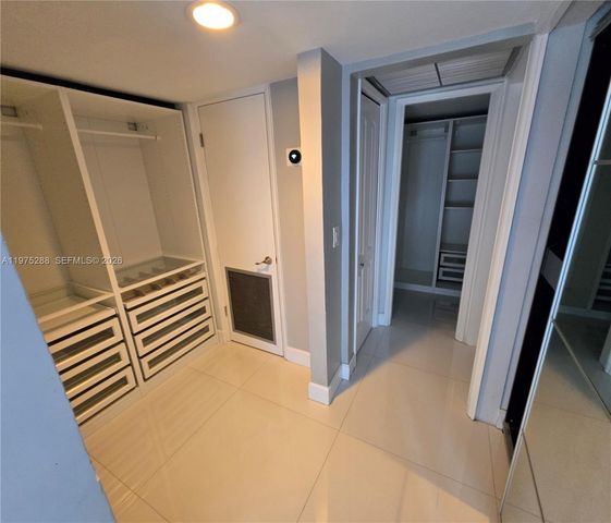 740 Conch Shell Pl, Plantation, FL 33324