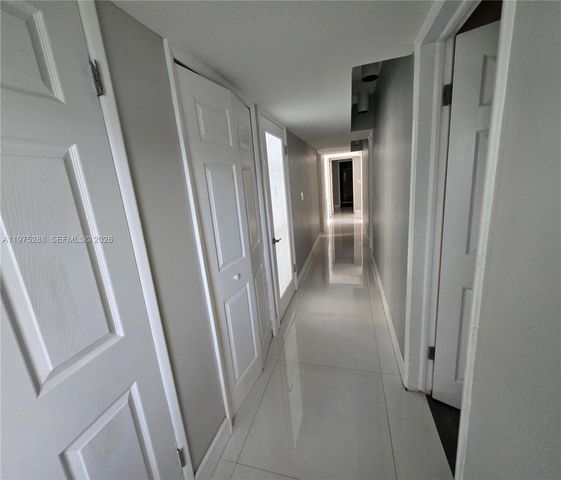 740 Conch Shell Pl, Plantation, FL 33324