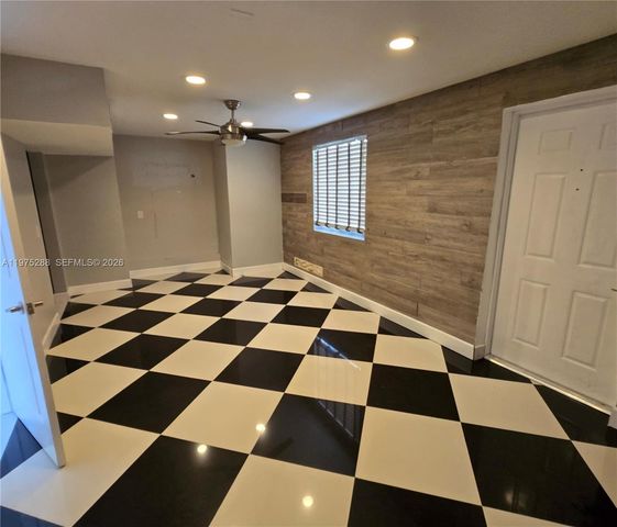 740 Conch Shell Pl, Plantation, FL 33324