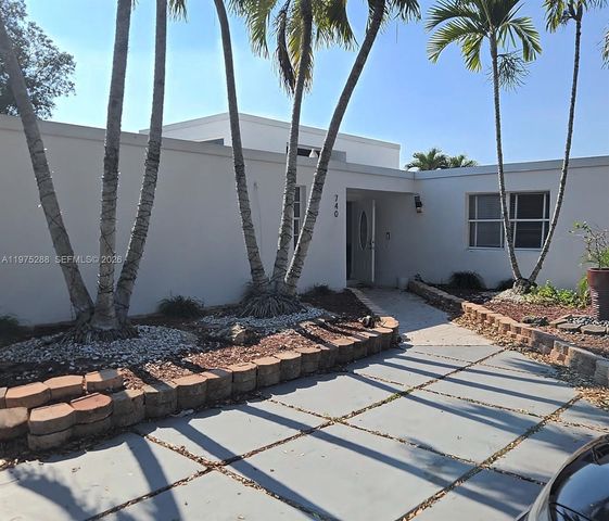 740 Conch Shell Pl, Plantation, FL 33324