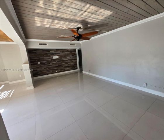 740 Conch Shell Pl, Plantation, FL 33324