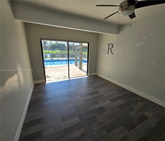 740 Conch Shell Pl, Plantation, FL 33324