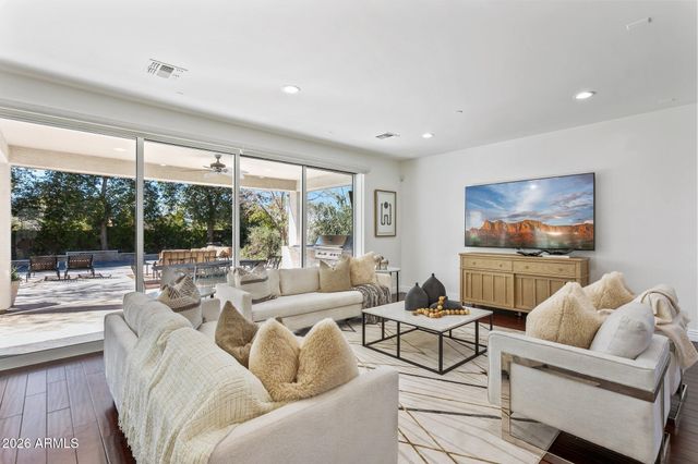 3346 N 34TH Street, Phoenix, AZ 85018