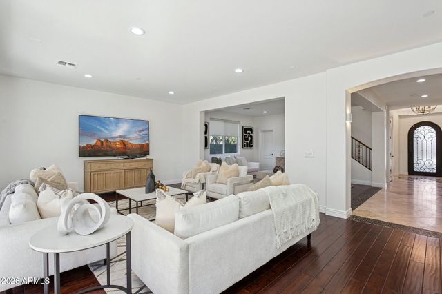 3346 N 34TH Street, Phoenix, AZ 85018