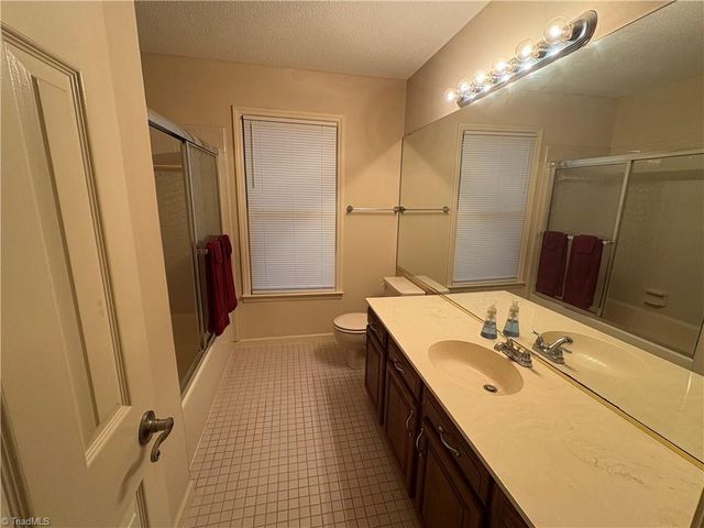 4612 Country Woods Lane, Greensboro, NC 27410