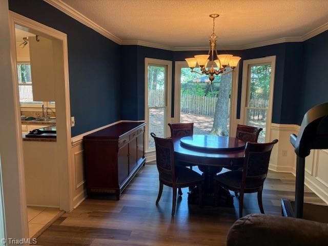 4612 Country Woods Lane, Greensboro, NC 27410