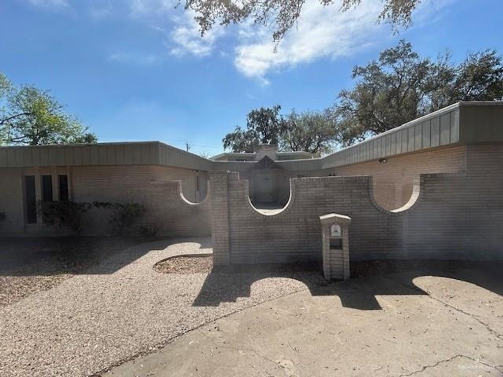 1416 Grovewood Avenue, Mission, TX 78572