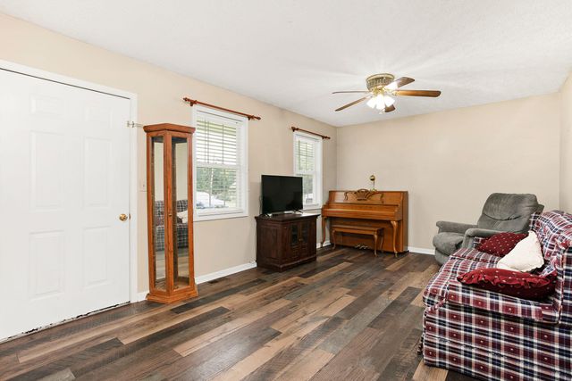 6920 Kentucky Highway 2141, Hustonville, KY 40437