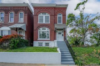 4550 Enright Avenue, St Louis, MO 63108
