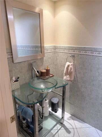 2466 Montrose Avenue 1, Montrose, CA 91020