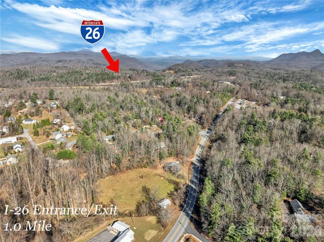 283 Ozone Drive, Saluda, NC 28773