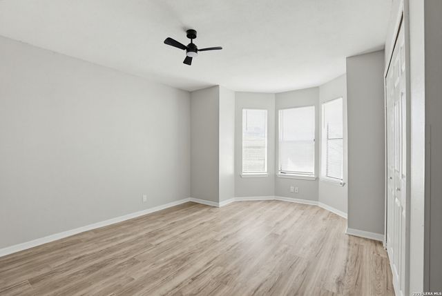 402 Thetford, San Antonio, TX 78254