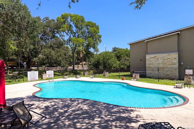 402 Thetford, San Antonio, TX 78254