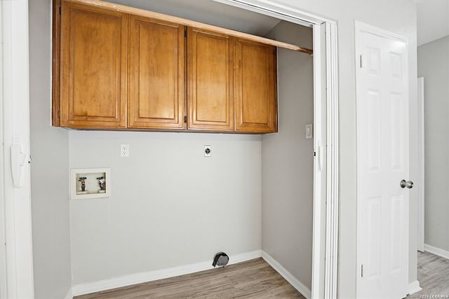 402 Thetford, San Antonio, TX 78254
