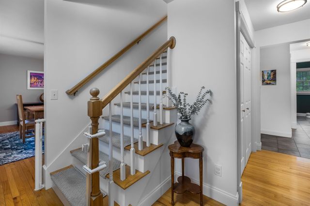 278 Long Hill Road, Dover, NH 03820