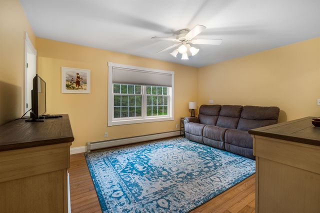 278 Long Hill Road, Dover, NH 03820