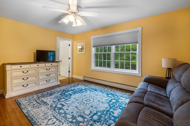 278 Long Hill Road, Dover, NH 03820