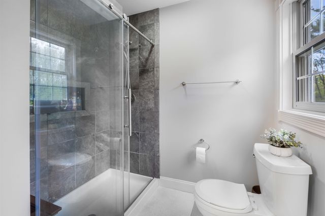 278 Long Hill Road, Dover, NH 03820
