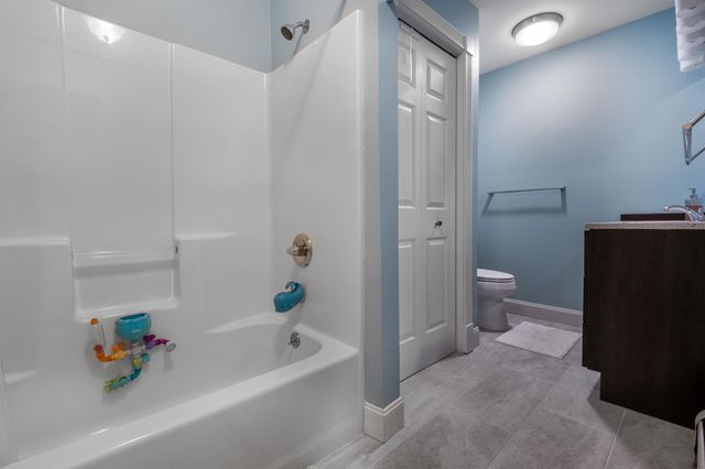 278 Long Hill Road, Dover, NH 03820