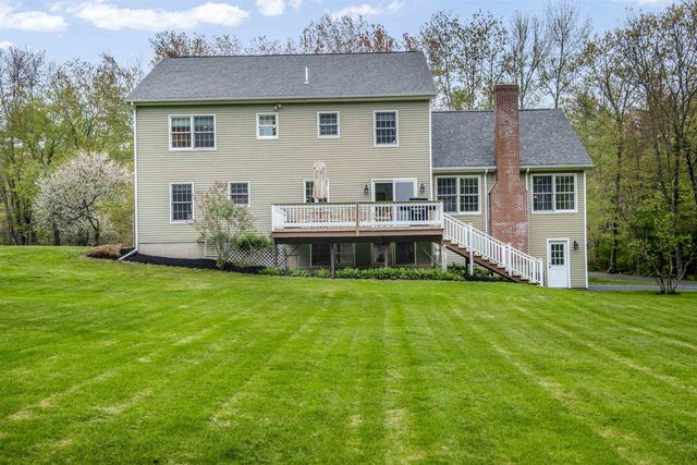 278 Long Hill Road, Dover, NH 03820