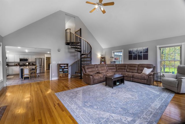 278 Long Hill Road, Dover, NH 03820