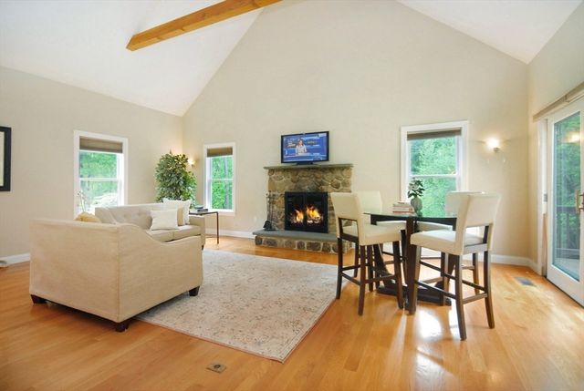 7 Proctor St, Acton, MA 01720