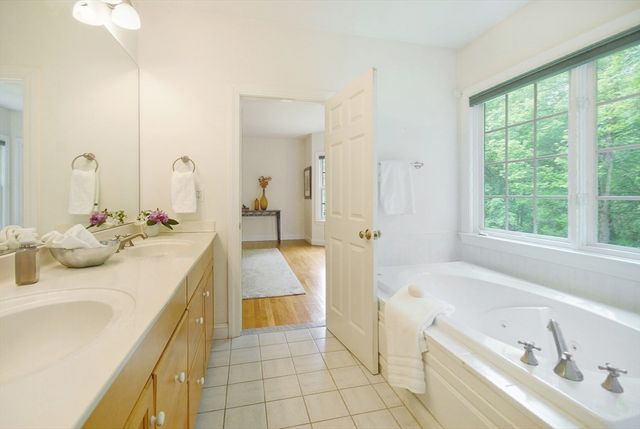 7 Proctor St, Acton, MA 01720