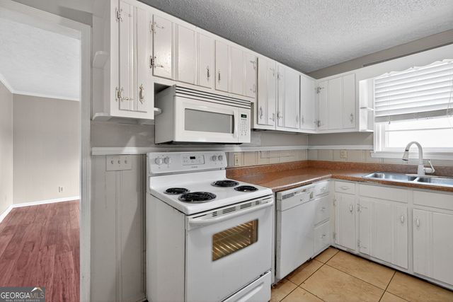 3002 Centerville Rosebud Road, Snellville, GA 30039