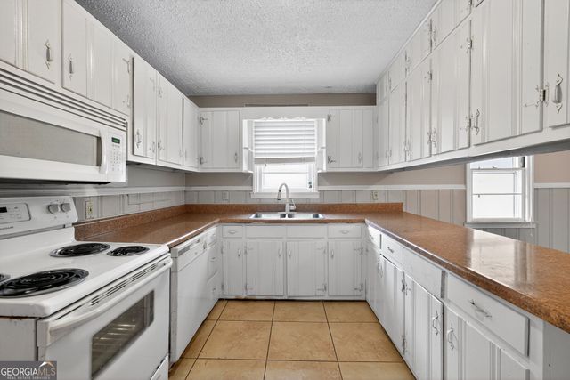 3002 Centerville Rosebud Road, Snellville, GA 30039