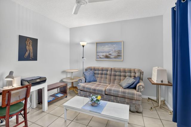 1103 NW 58th Terrace 420, Sunrise, FL 33313