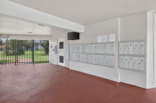 1103 NW 58th Terrace 420, Sunrise, FL 33313