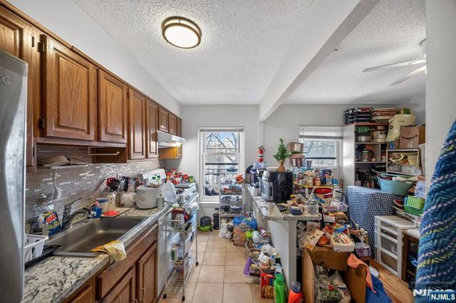 243 Johnson Avenue L4, Hackensack, NJ 07601