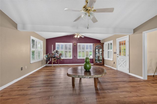 25102 MERIWEATHER ROAD, Leesburg, FL 34748