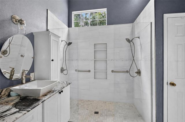 25102 MERIWEATHER ROAD, Leesburg, FL 34748