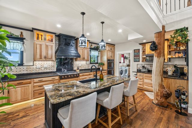 3358 Plateau Rd, Crossville, TN 38571